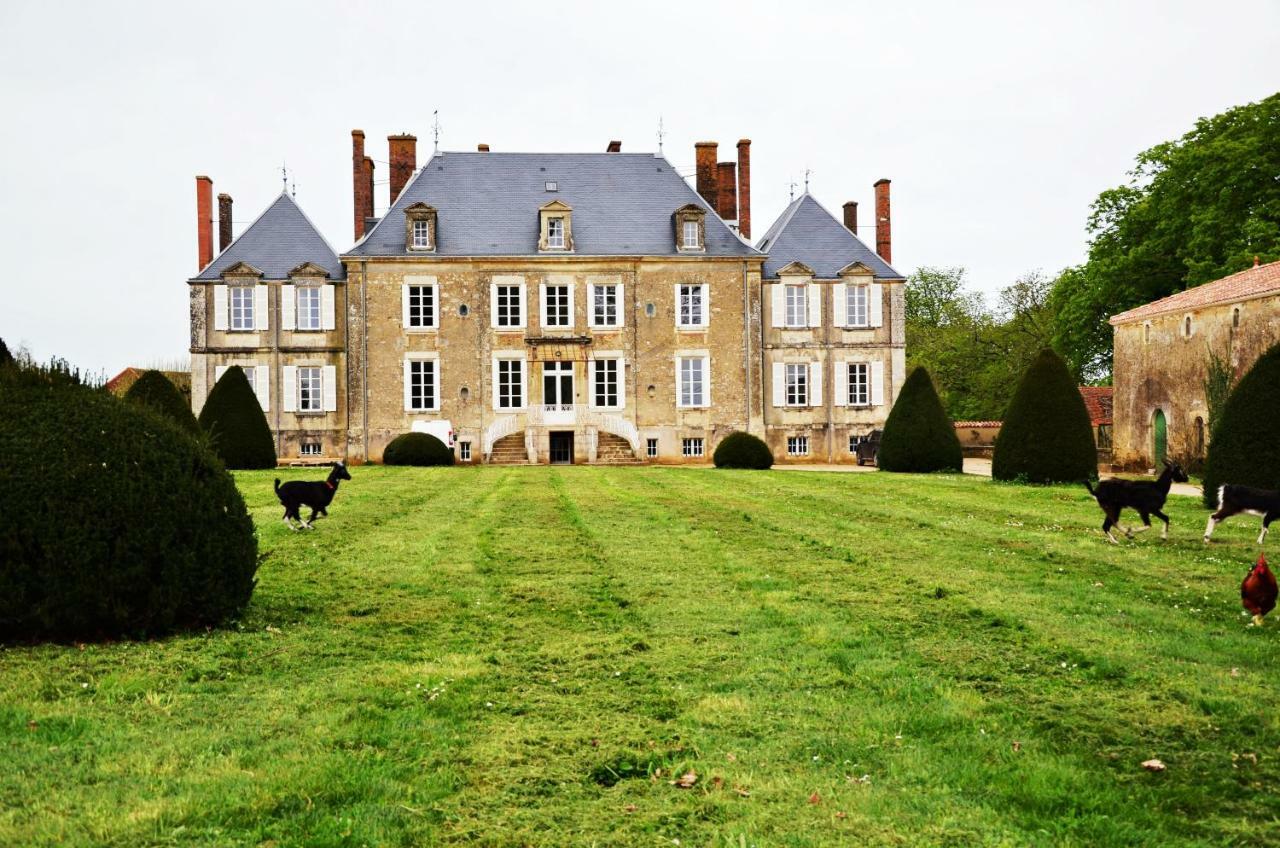 Chateau Des Noces Bazoges-en-Pareds Kültér fotó